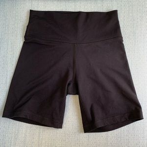 SOLD! Aritzia Tna Atmosphere Short 7” in Black